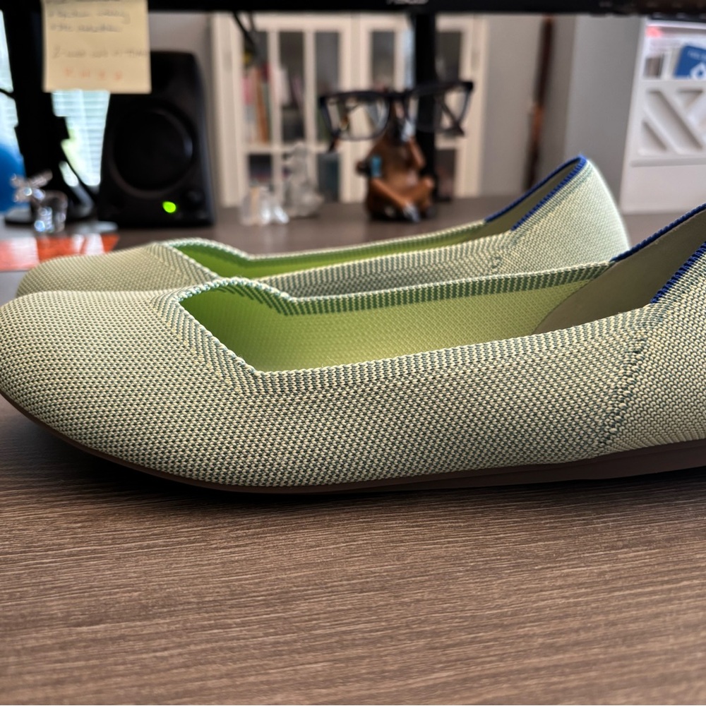 Pristine Rothy's Green Flats - Picture 7 of 12